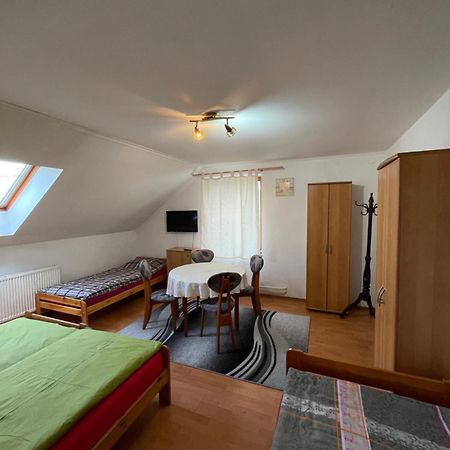 Penzion Ema - Casta Apartment Exterior photo